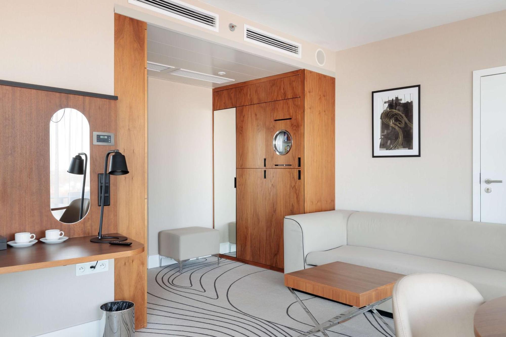 Apartament typu Blue Sky Suite z widokiem na morze